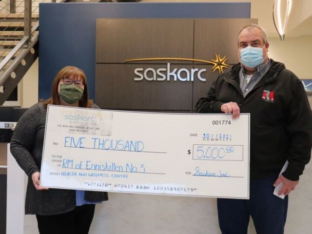 Saskarc donates to Oxbow Health and Wellness Centre